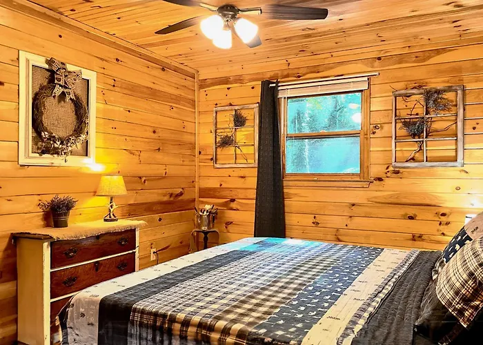 Coffee Creek Cabin